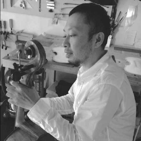 中西桂仁